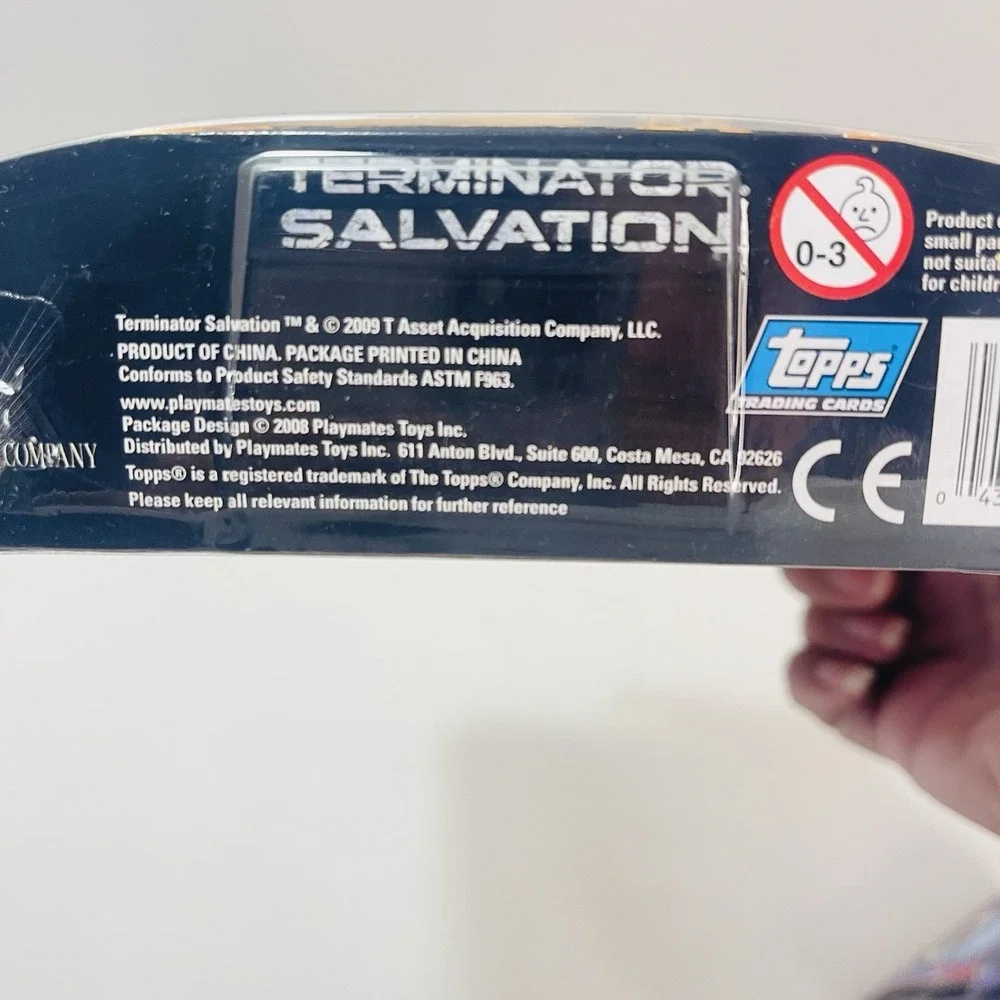 Terminator‎ Salvation Hunter Killer T-700 Action Figure 2009  NIB